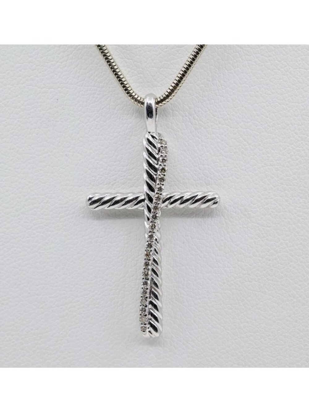 Beautiful David Yurman Crossover Sterling Silver Diamond Religious Cross Pendant